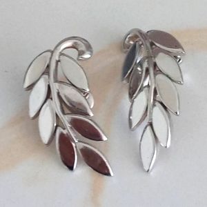 Vtg Monet Shiny Silver Tone Leaf Feather Clip on Earrings Costume Estate Jewelry